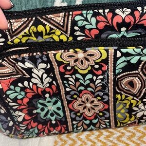BEAUTIFUL Vera Bradley Bag! The colors alone, need I say more!